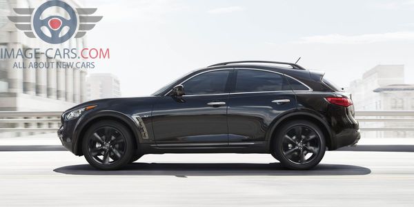Left side of Infiniti QX 70 of 2018 year
