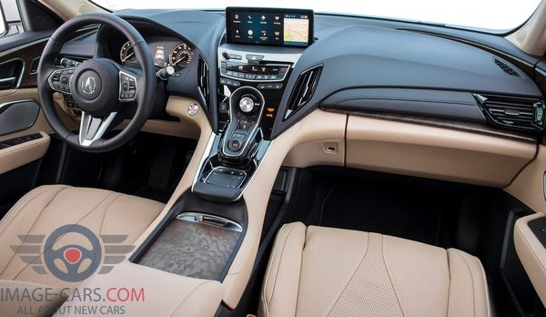 Dashboard view of Acura RDX of 2018 year