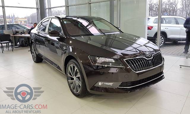 Front view of Skoda Superb of 2018 year