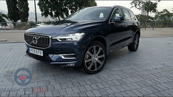 Front Left side of Volvo XC60 of 2018 year