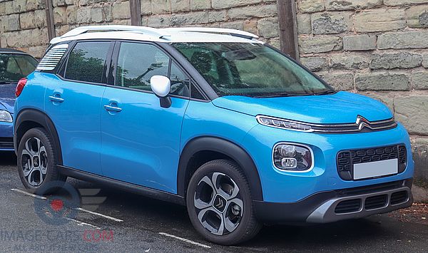 Front Right side of Citroen C3 Aircross of 2018 year
