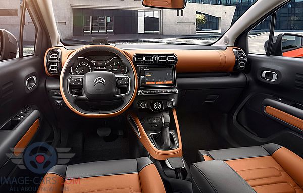 Dashboard view of Citroen C4 Cactus of 2018 year