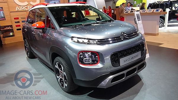 Front view of Citroen C3 Aircross of 2018 year