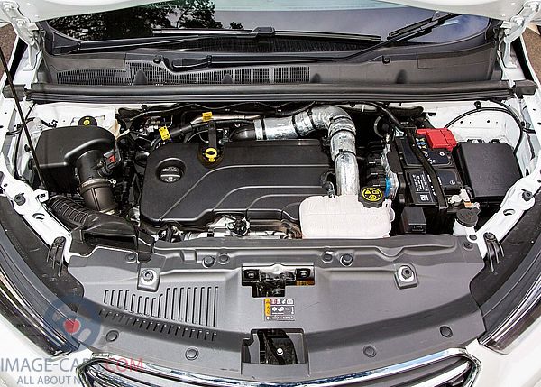 Engine view of Opel Mokka of 2018 year