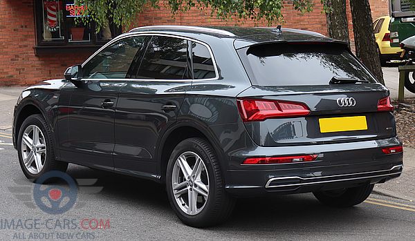 Rear Left side of Audi Q5 of 2018 year