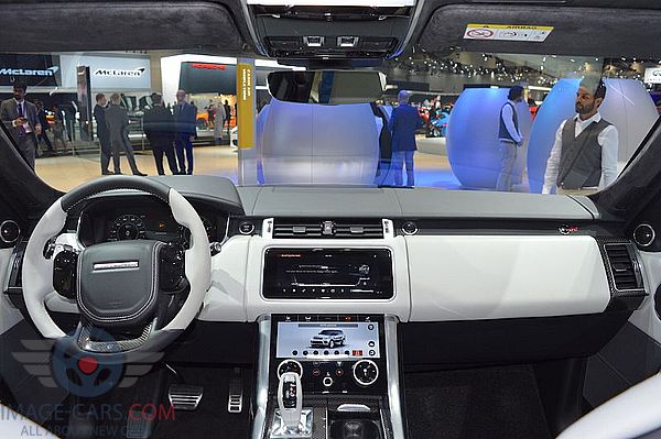 Dashboard view of Range Rover Sport of 2018 year