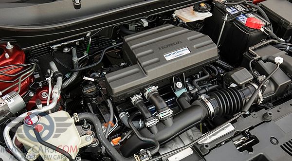 Engine view of Honda CR-V of 2018 year