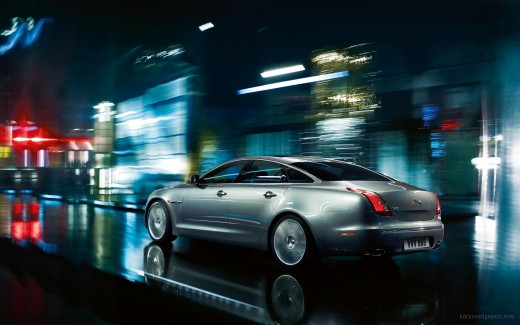 2010 Jaguar XJ 2 Wallpaper