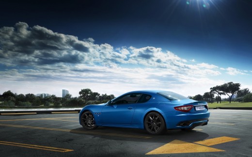 2014 Maserati GranTurismo Sport Blue Wallpaper