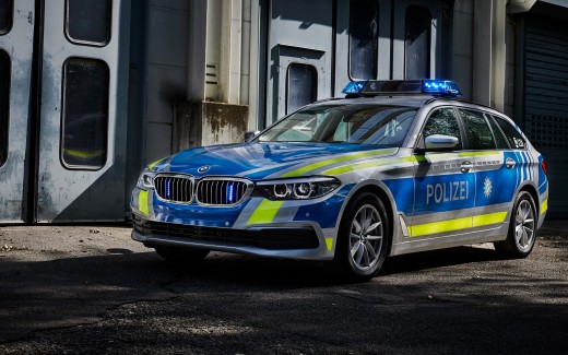 2017 BMW 530d xDrive Touring Polizei Wallpaper