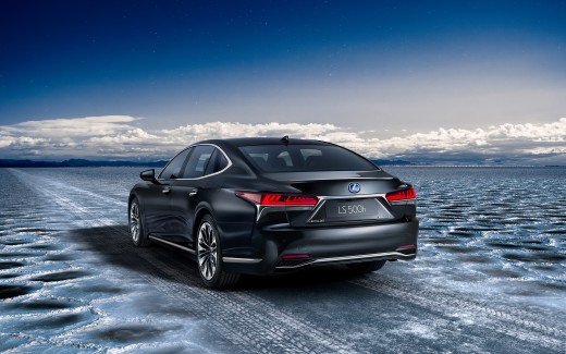 2018 Lexus LS 500h 3 Wallpaper