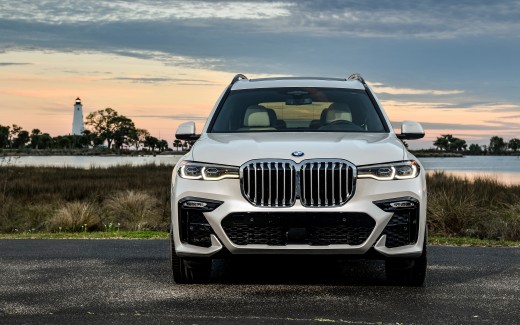 2020 BMW X7 xDrive50i M Sport 5K Wallpaper