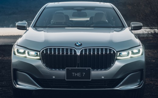 BMW 750Li xDrive Pure Metal Edition 2021 5K Wallpaper
