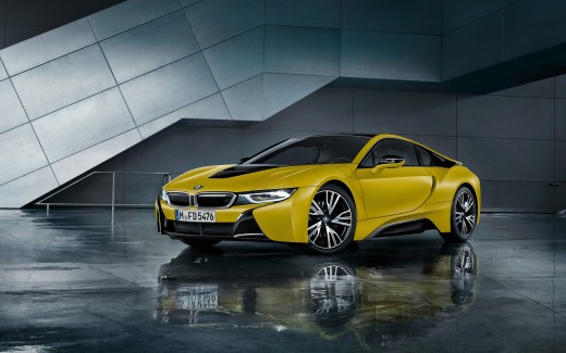 BMW i8 Frozen Yellow 2017 Wallpaper