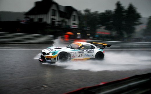 BMW Rain Race Wallpaper