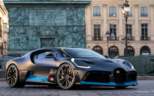 Bugatti Divo in Paris 4K Wallpaper