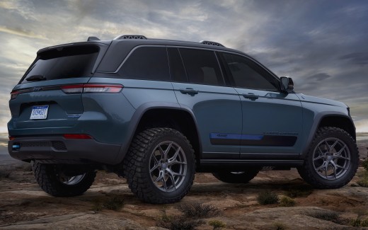 Jeep Grand Cherokee Trailhawk PHEV Concept 2022 4K 2 Wallpaper