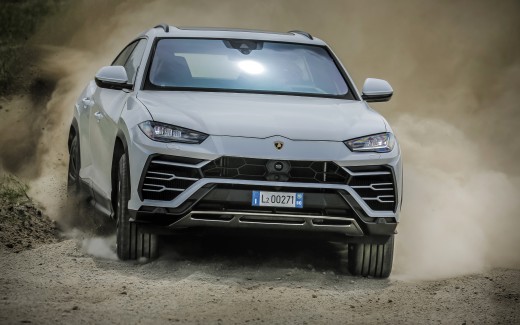Lamborghini Urus Off-Road Package 2018 4K Wallpaper