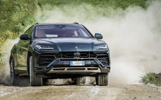Lamborghini Urus Off-Road Package 2018 4K 2 Wallpaper
