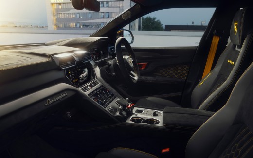 Lamborghini Urus Performante Interior 4K 8K Wallpaper