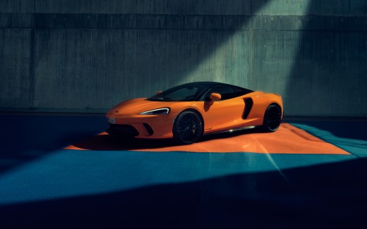 McLaren GT 8K Wallpaper