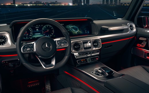 Mercedes-Benz G 500 Blazing 5K Interior Wallpaper