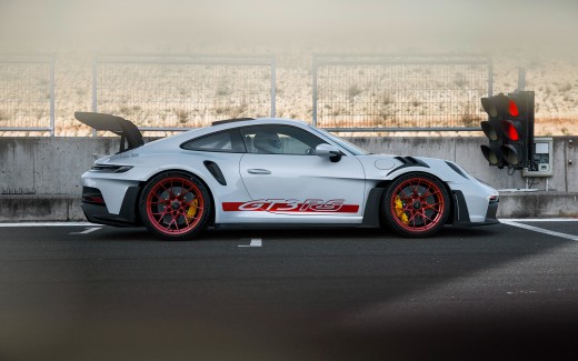 Porsche 911 GT3 RS 2022 4K 2 Wallpaper