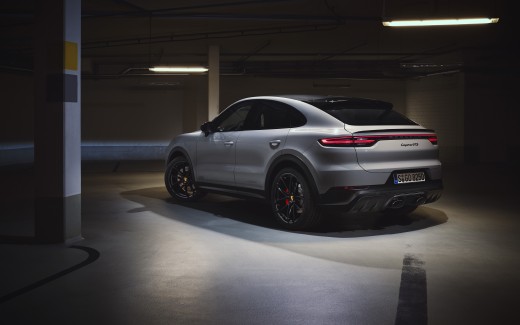 Porsche Cayenne GTS Coupe 2020 5K 2 Wallpaper