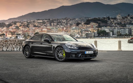 Porsche Panamera 4 E-Hybrid Platinum Edition 5K Wallpaper