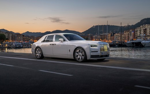 Rolls-Royce Phantom 2022 4K 8K Wallpaper