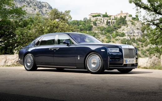 Rolls-Royce Phantom 2022 5K Wallpaper